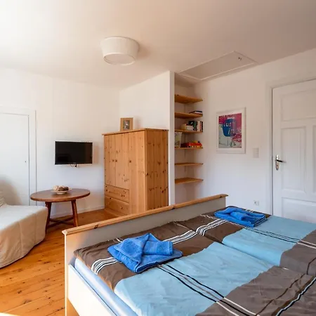 Brombeere Mit Grossem Garten Und Balkon Graal-Müritz