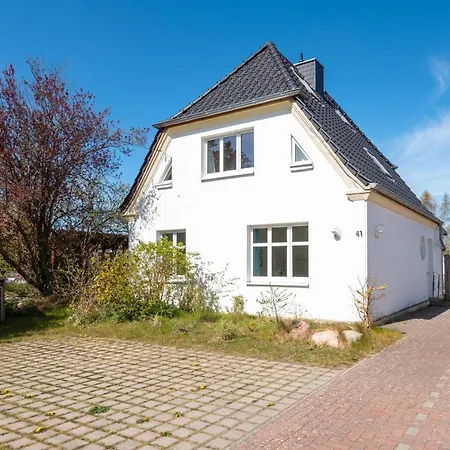 Brombeere Mit Grossem Garten Und Balkon Apartman