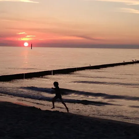 Brombeere Mit Grossem Garten Und Balkon 公寓